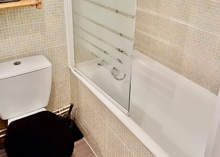 Апартаменты 2 Piece 35m2 *